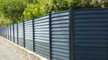 Le Prix D'une Clôture En Aluminium Est Défini Au Mètre Linéaire